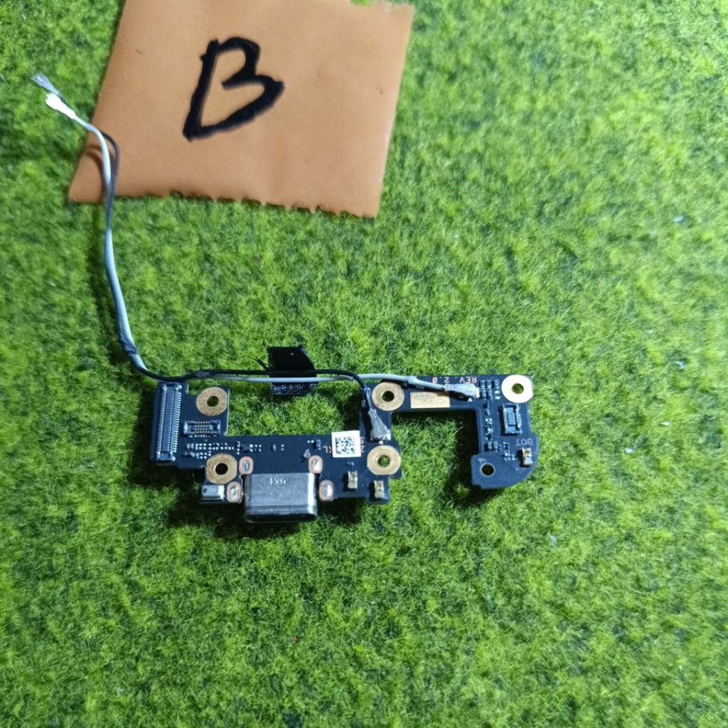 conektor cas pcb bawah mesin bawah asus zenfone 4 pro. ZS551KL