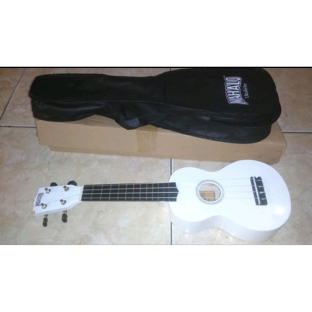UKULELE MAHALO ORIGINAL WHITE