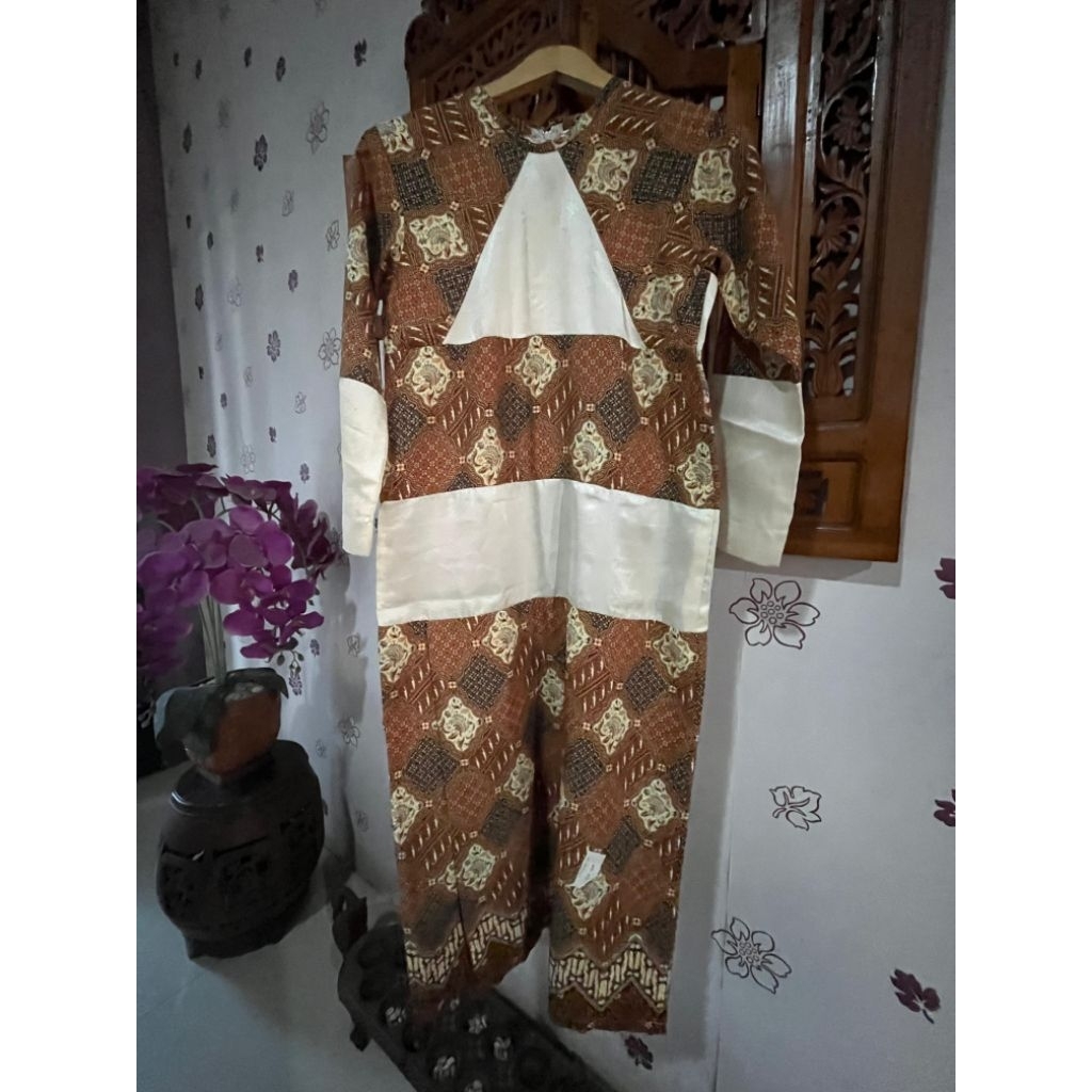 Baju Gamis Batik Warna Coklat mix Krem Preloved Second Branded P 120 LD 90