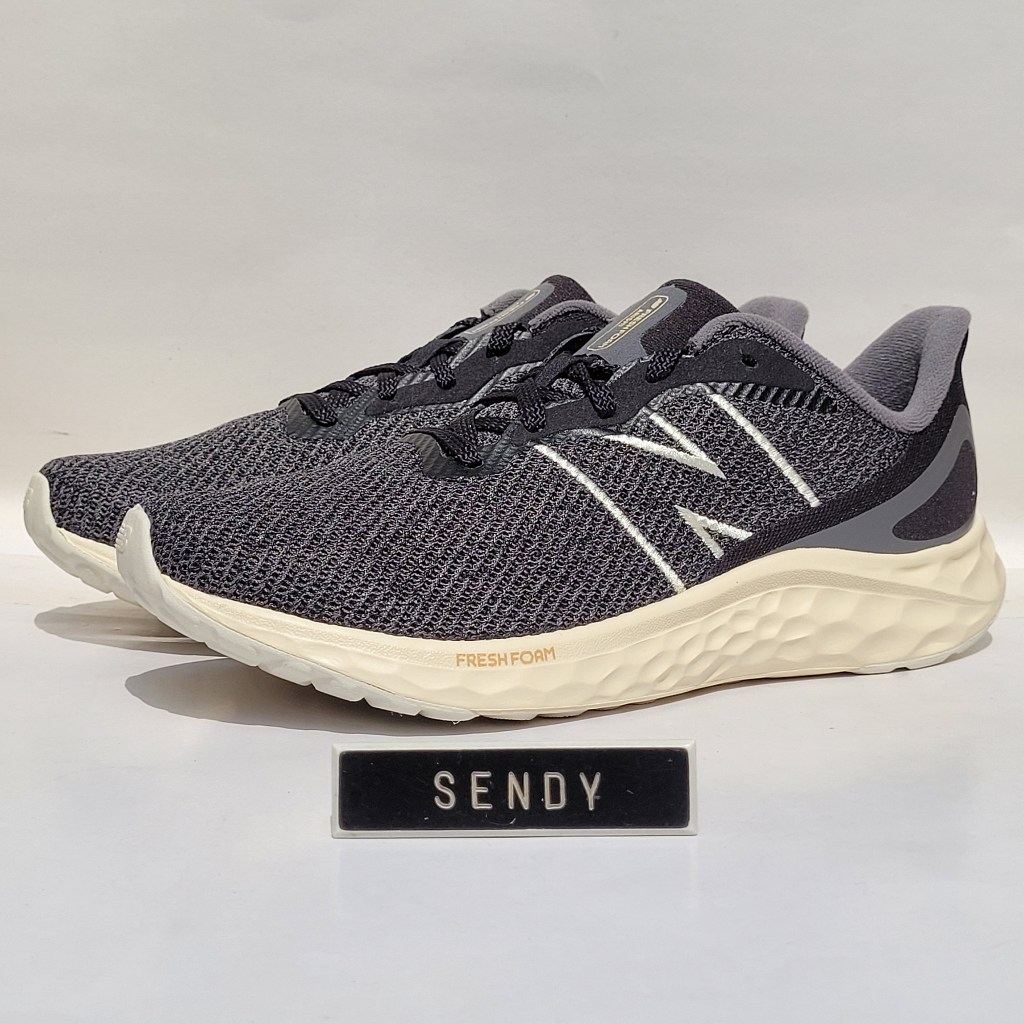 New Balance NB Fresh Foam Arishi V4 Original 100% Ori BNIB MARISAK4 Black Sepatu Olahraga Running