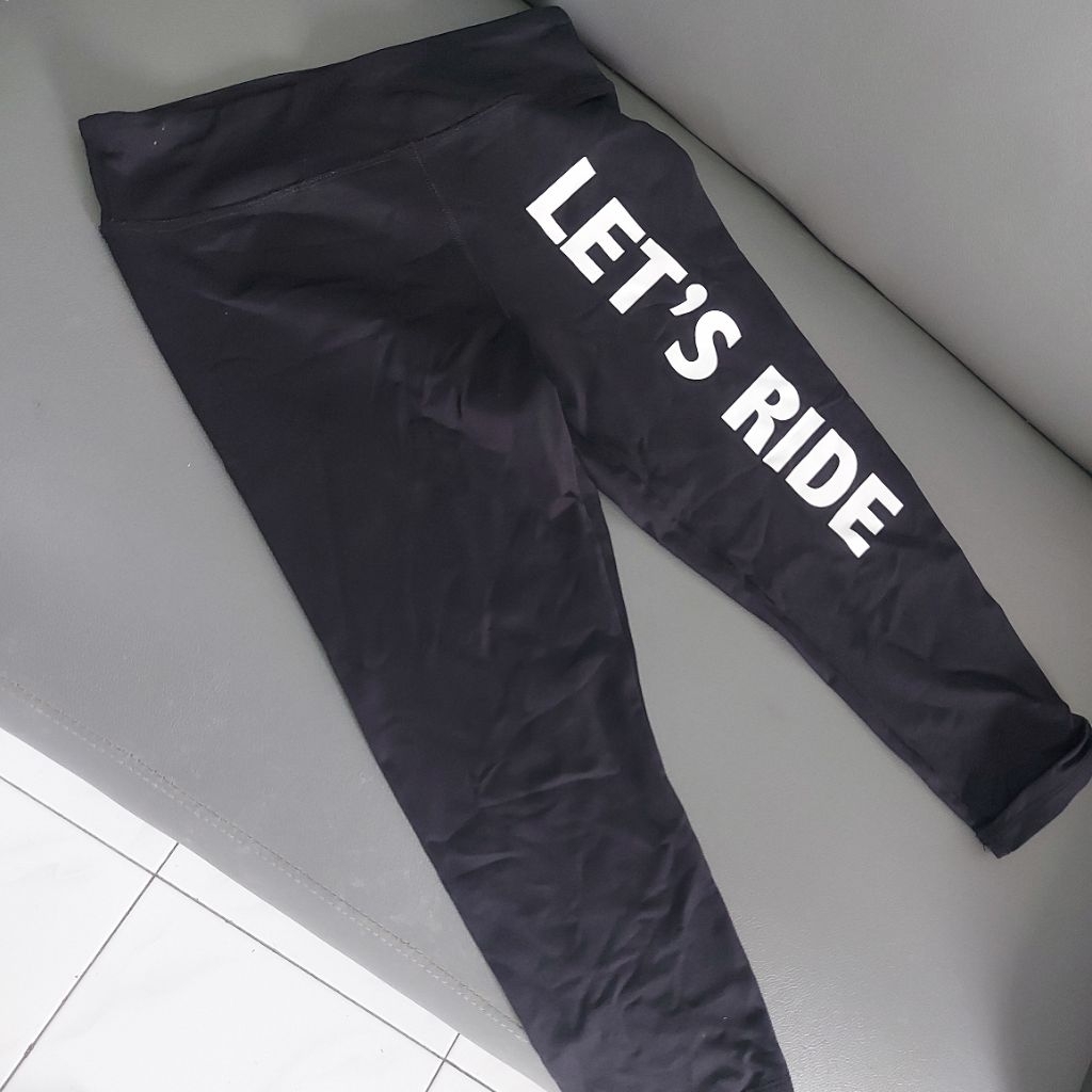 CELANA SENAM PRELOVED