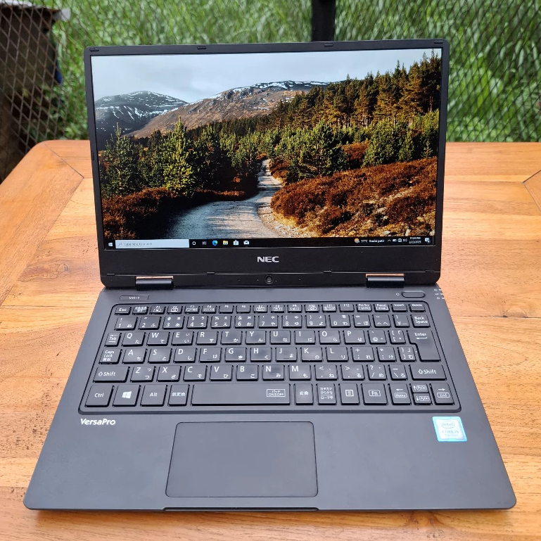 NEC Versapro VH-1 Laptop Core I5 Gen 7 RAM 4GB SSD 512GB Layar 12.5inch