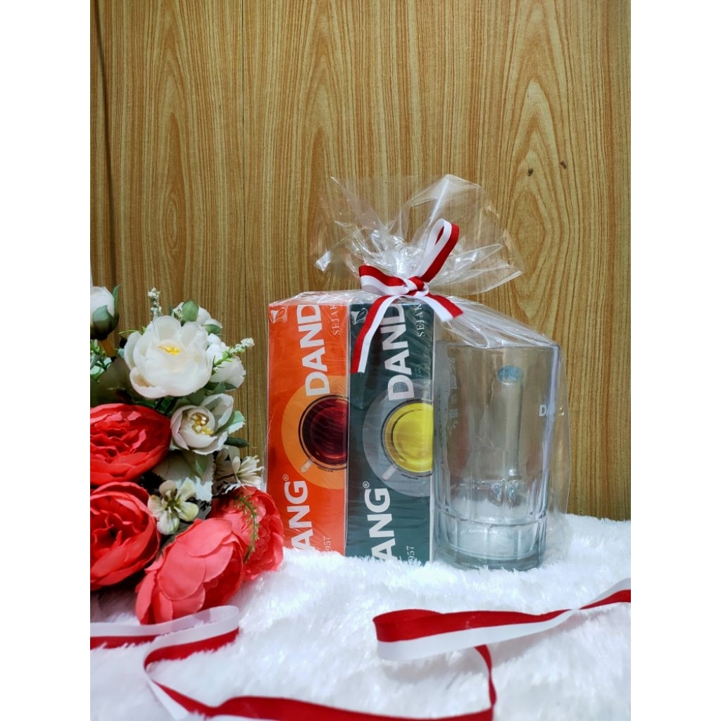 

PAKET HADIAH KEMERDEKAAN TEH DANDANG MIX FREE GELAS