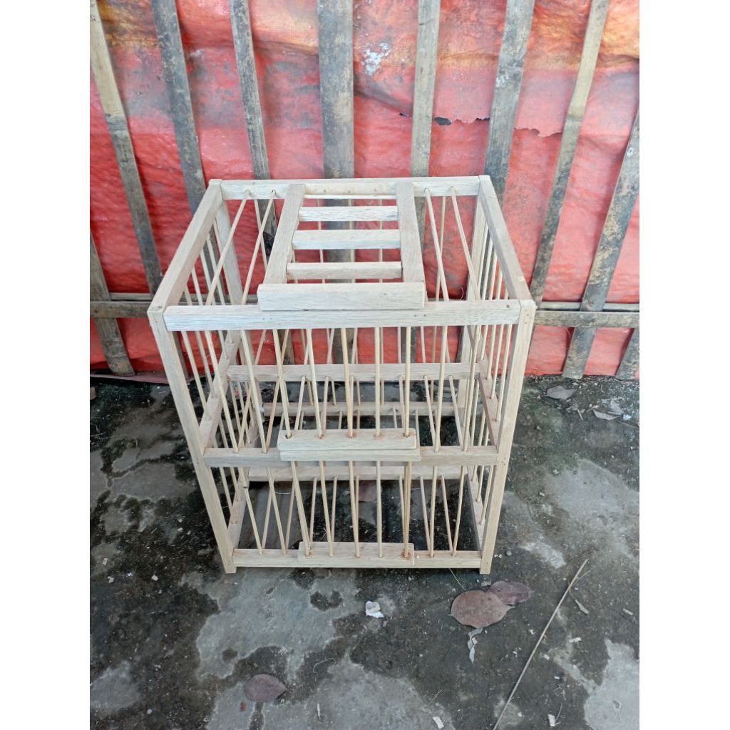 DONGDANG MERPATI 1 PASANG 2 PINTU MODEL AMBRUKAN BELUM DI RAKIT SEMUA SUDAH KOMPLIT TINGGAL RAKIT AJ