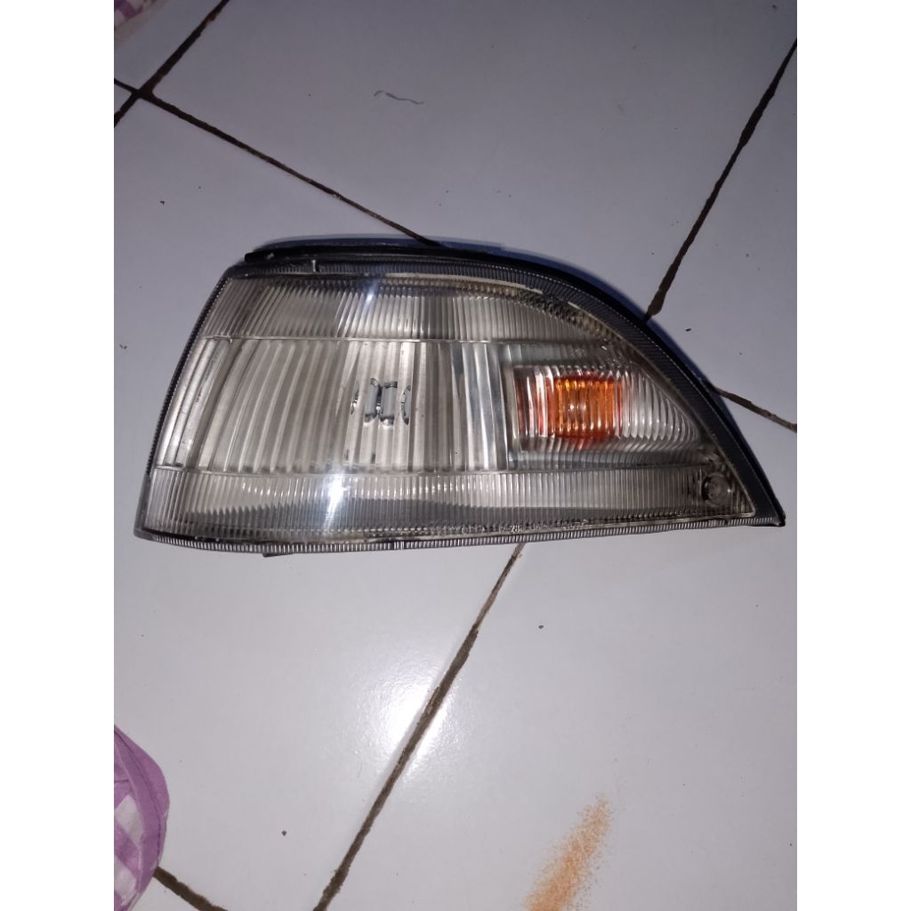 Lampu sen/ Corner lamp Toyota Corolla Twincam E90 Thn. 1988 -1991 KIRI ONLY ORIGINAL Koito