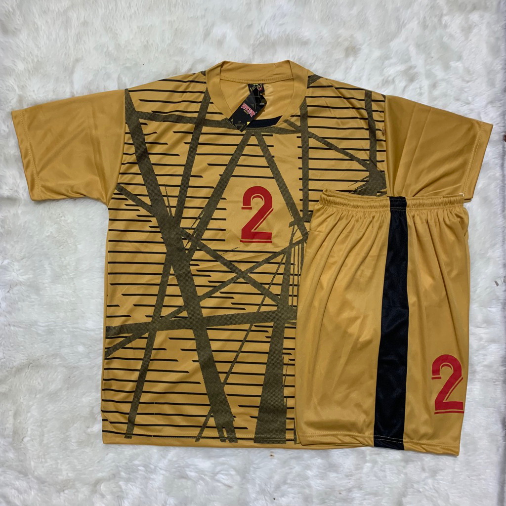 Kaos Team Bola isi 18stel Size L Gold-Hitam