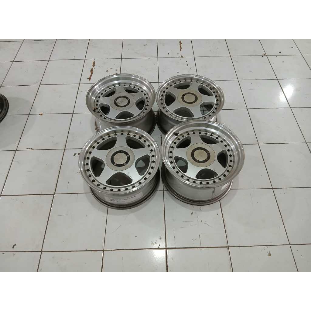 Ready velg racing oz ring 15 buat mobil sigra,sirion,etios,avanza,xenia,livina