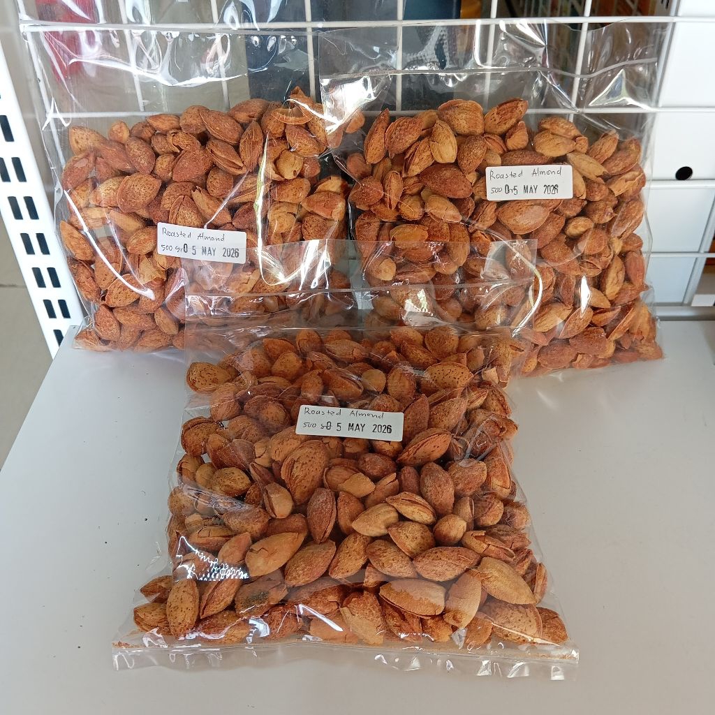 

Greenwoods Roasted Almond In Shell Kacang Kulit Panggang Baked 500g Dekorasi Kue Snack Sehat