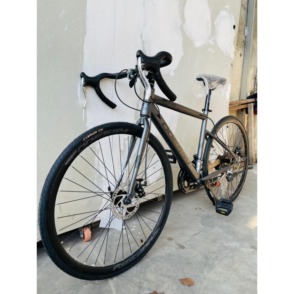 roadbike odessy mt 1010 s