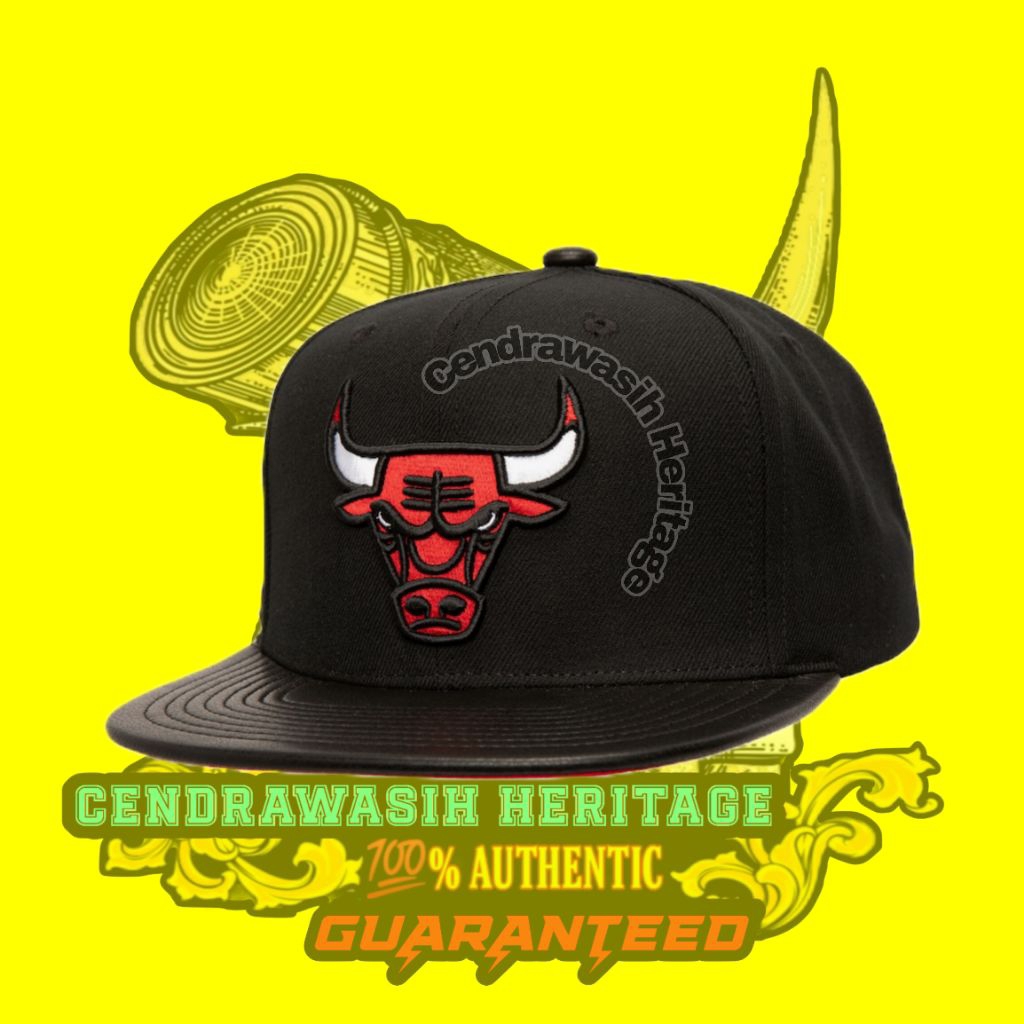 Mitchell & Ness Chicago Bulls J Leather Strapback Hat Black Original