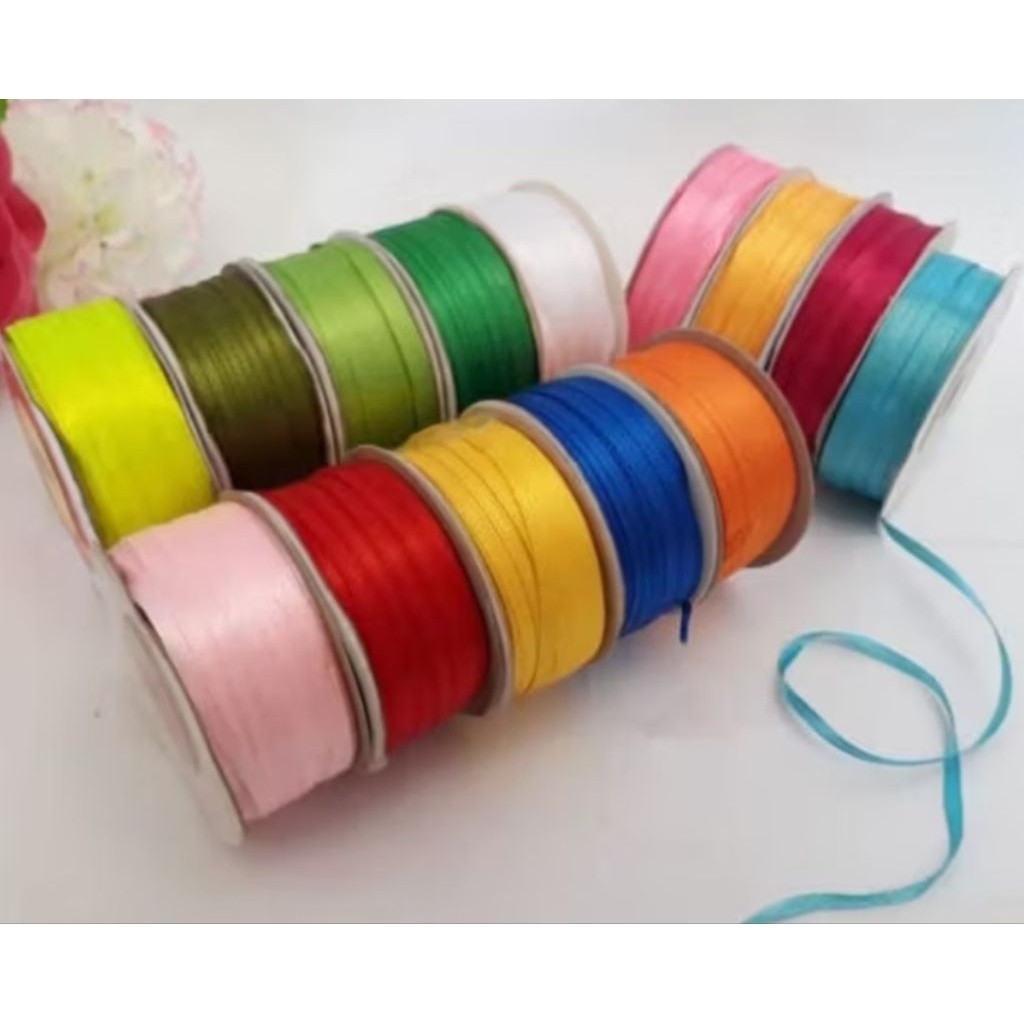 

Pita Satin 1/8" panjang 80 yard Saten 0.3 cm Kain Polos Souvenir Garmen Parcel Hampers per ROLL