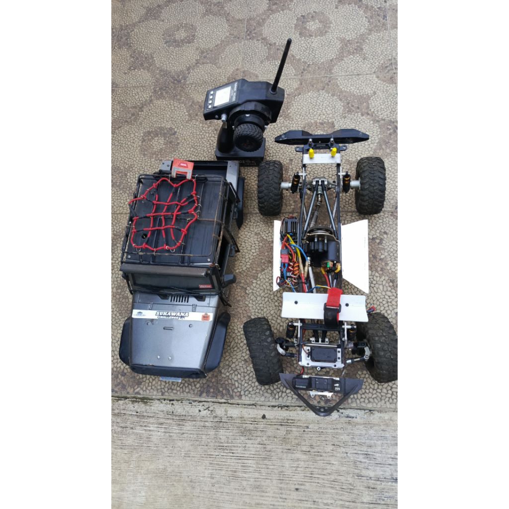 Mobil maina rc 1:10