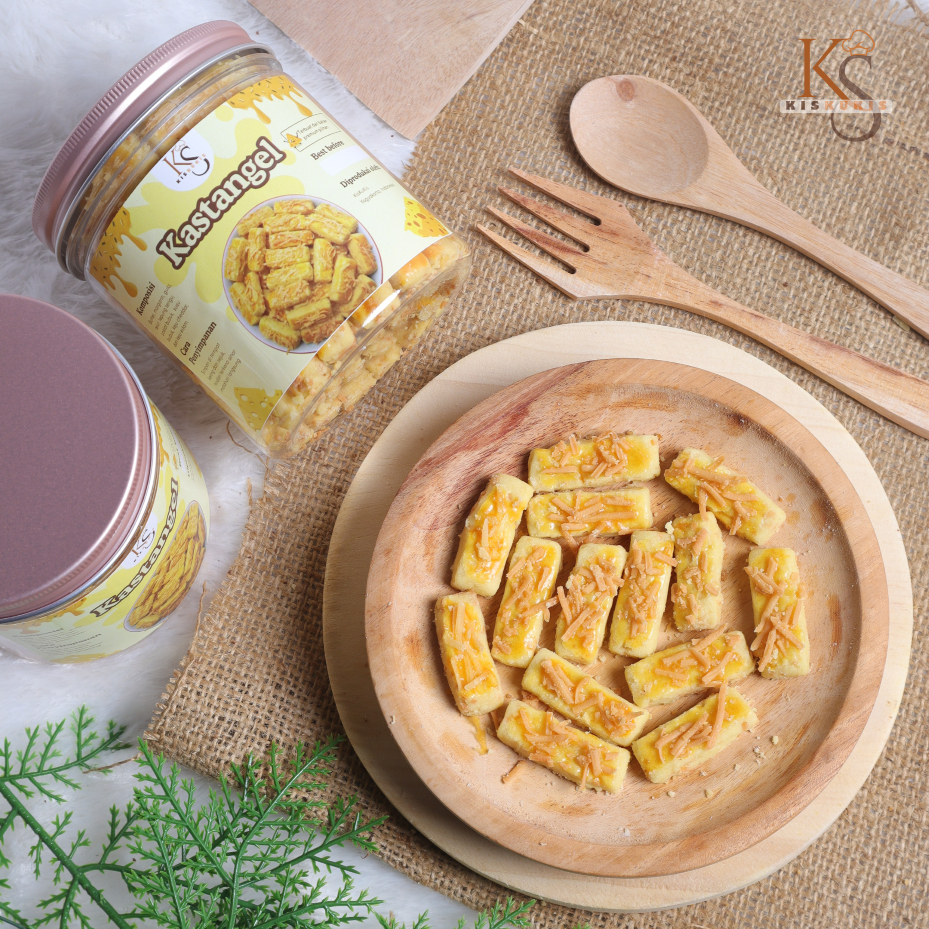 

KisKukis - Kastangel Keju Kue Kering Parcel Lebaran Natal Imlek Ramadhan Idul Fitri Bingkisan Roti