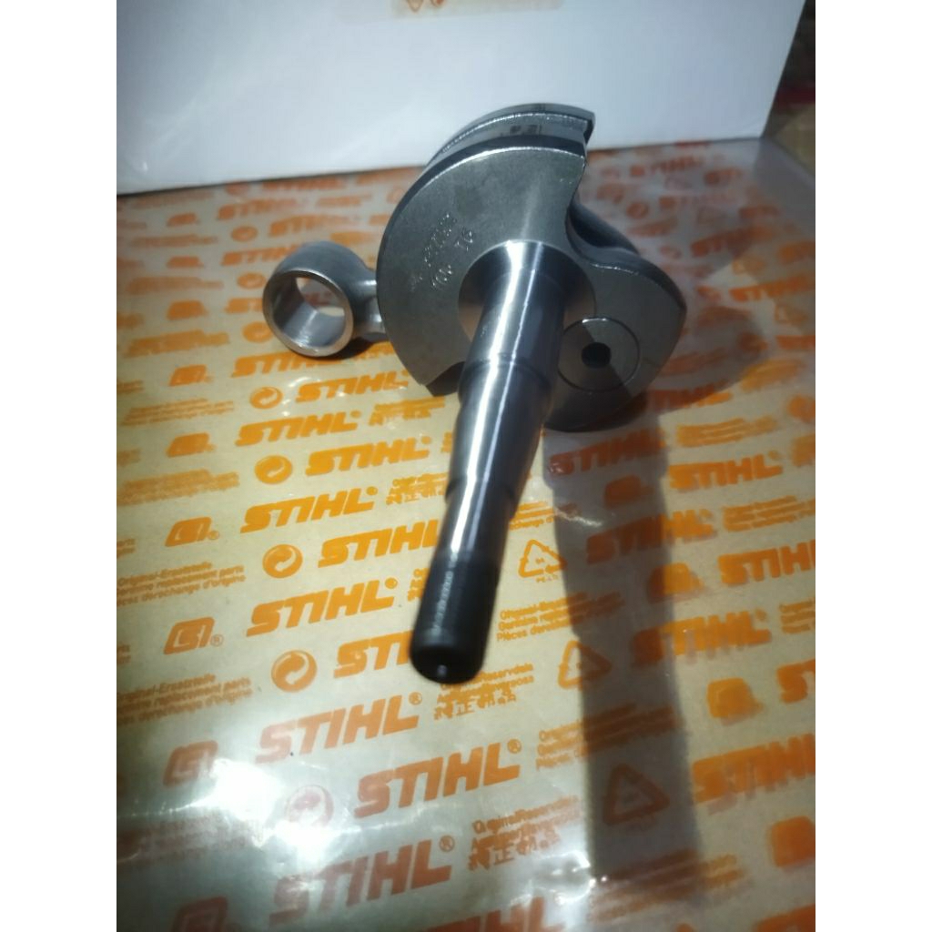 crankshaf stihl ms070/T6 original stihl/kruk as stihl ms070 T6 original