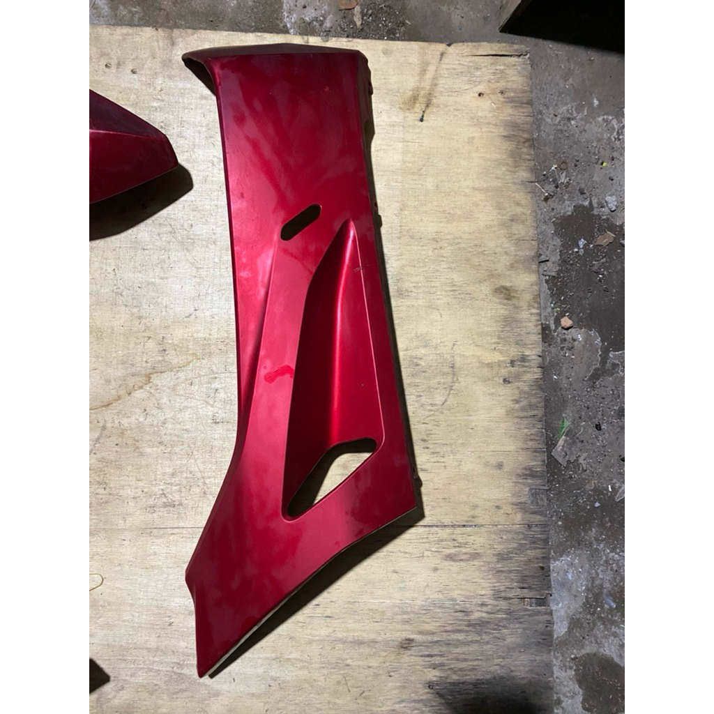 Cover sayapan bawah pcx bagian kanan