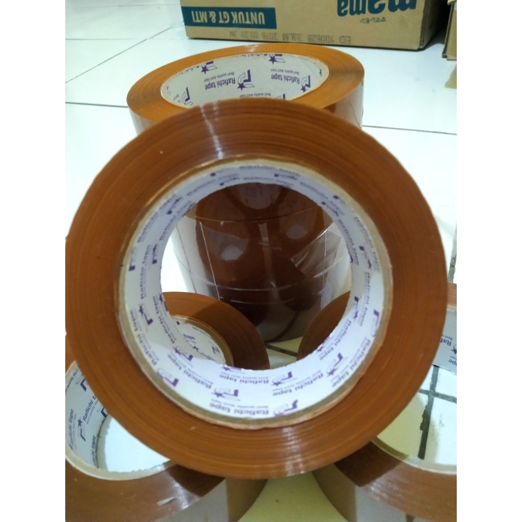 

Isolasi Rafichi 45' x 200 Yard, 1 Paket isi 3, Warna Coklat