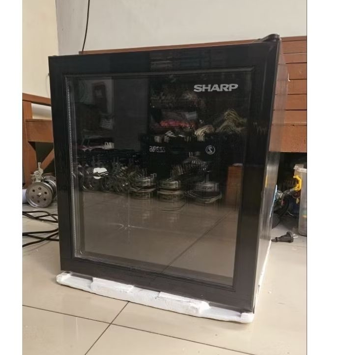 SHOWCASE MINI SHARP SCH 50X FS BS