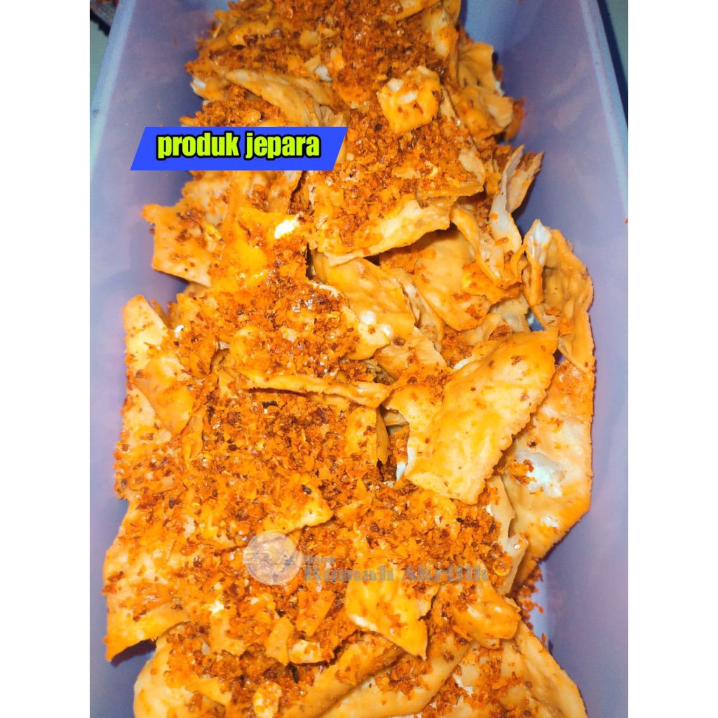 

kripik bawang khas jepara,hot damage/krupuk bawang pedas nikmat/kripik bawang pedas hot damage, pangsit