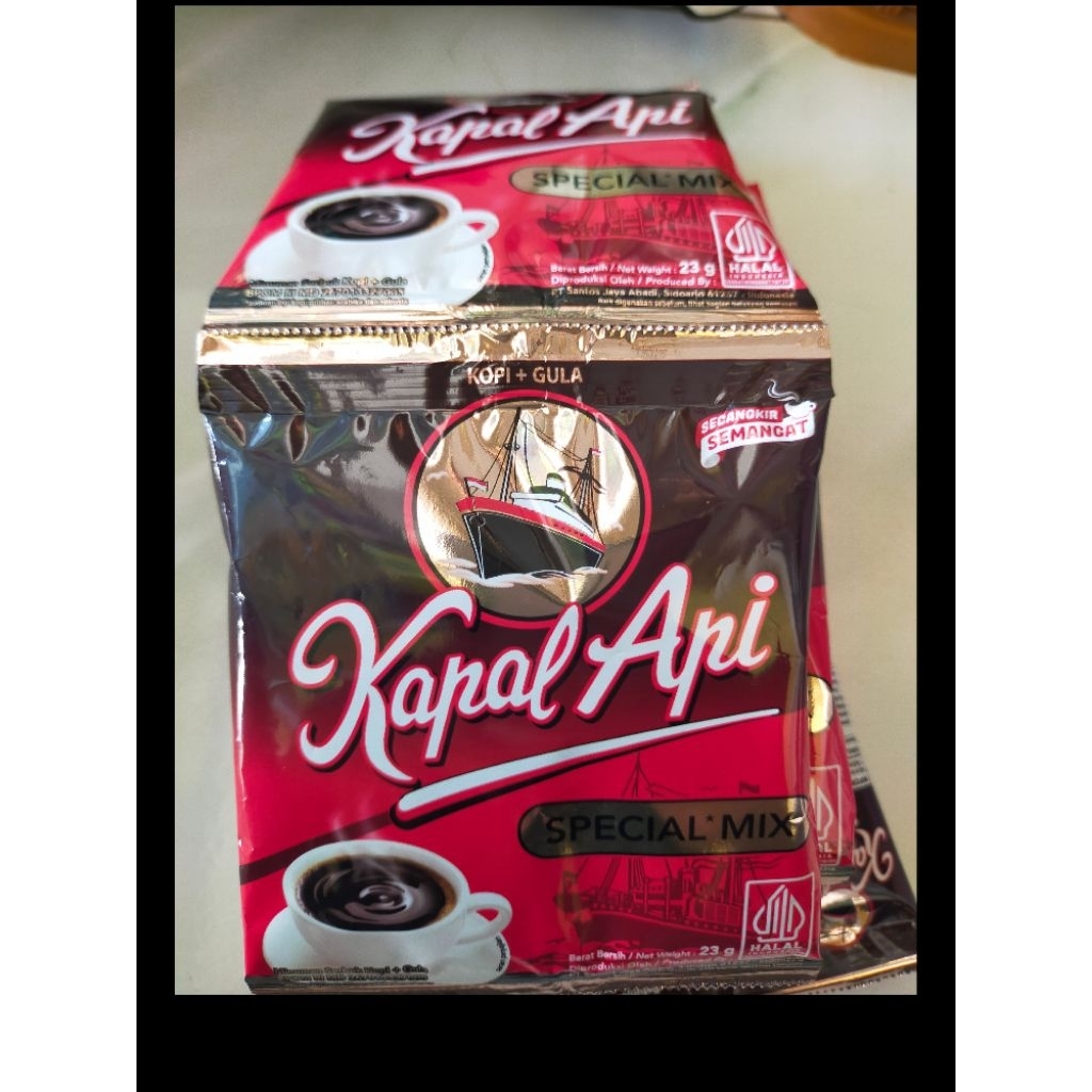 

Kopi Kapal Api Spesial Mix 23 gr (1 Renceng)