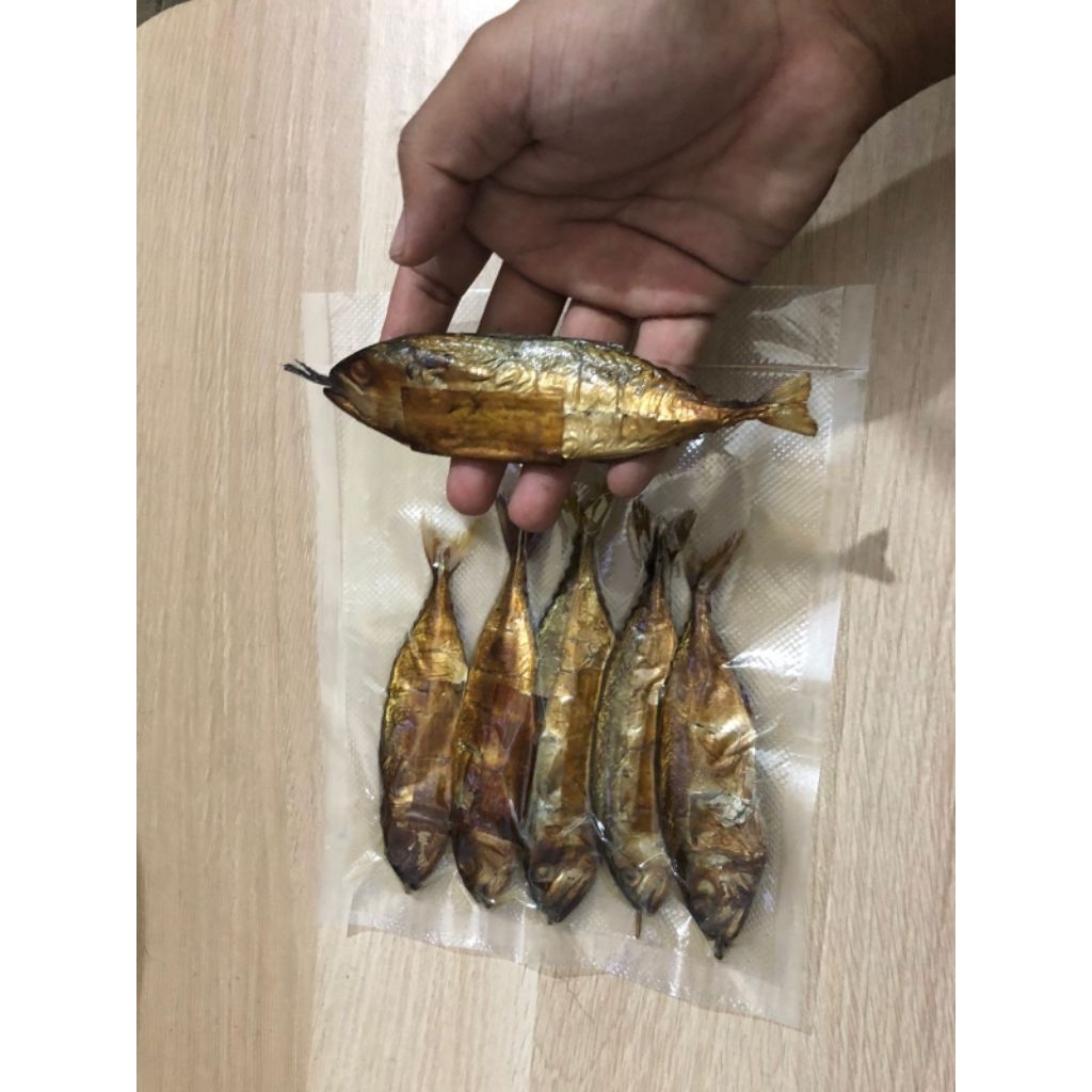 

Ikan medai asap
