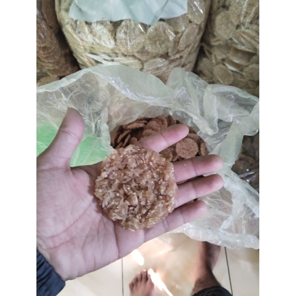 

Rengginang terasi beras ketan