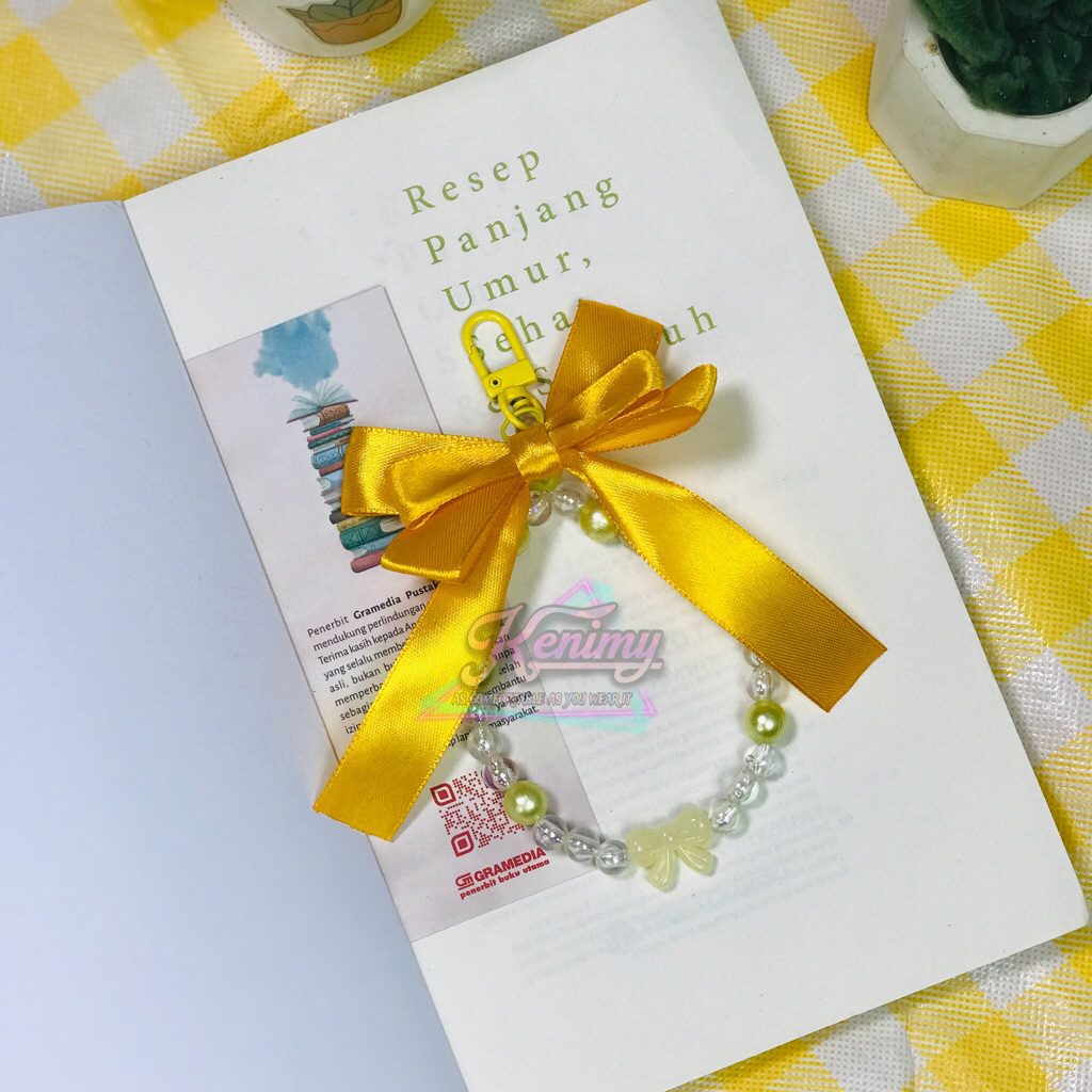 Keychain satin lucu warna kuning/ gantungan kunci lucu warna kuning/ gantungan tas warna kuning/ gan