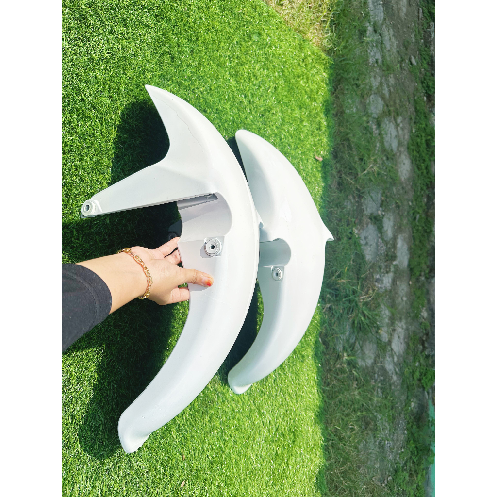 Spakbor Depan Repaint Putih – Honda Verza & Megapro FI – Ori Bekas Motor - Dudukan baut lengkap dan 