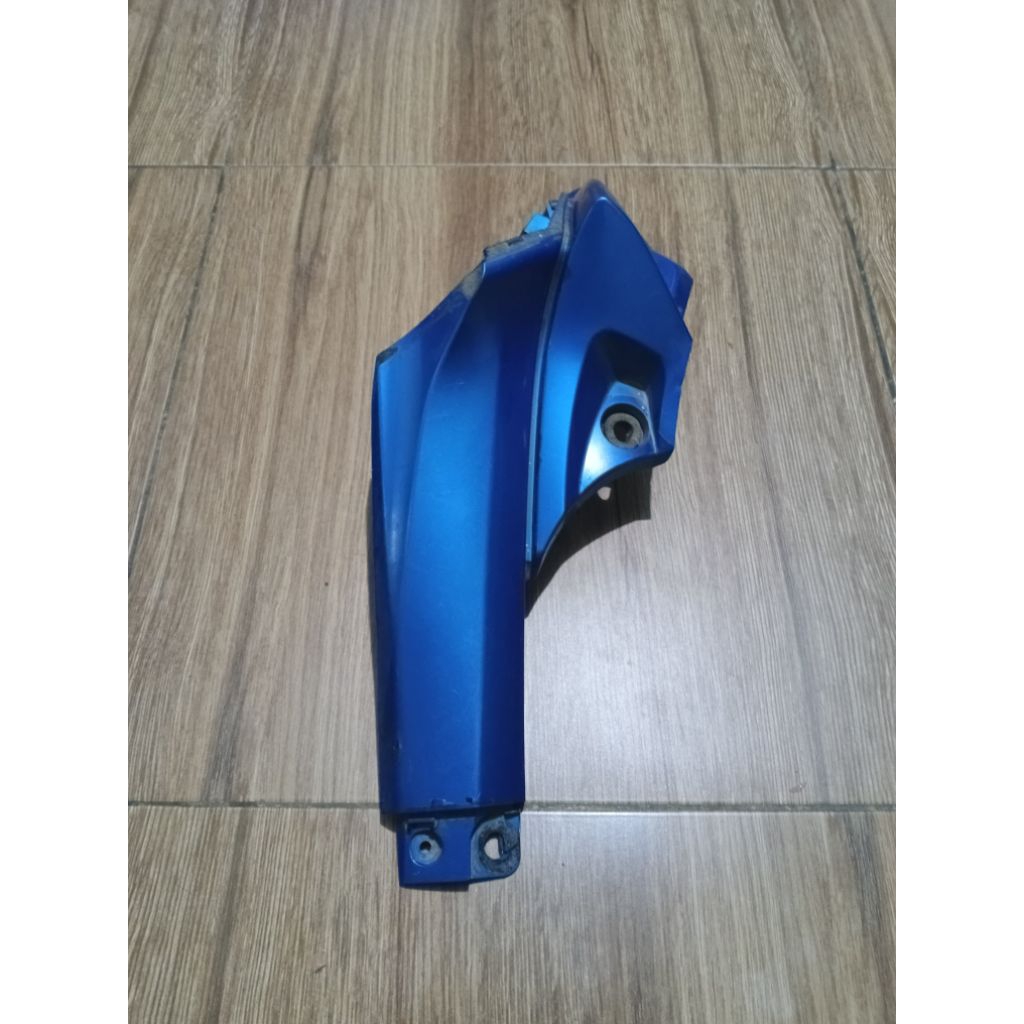 sambungan body Bawah KANAN Yamaha Jupiter z robot 2010 second ori