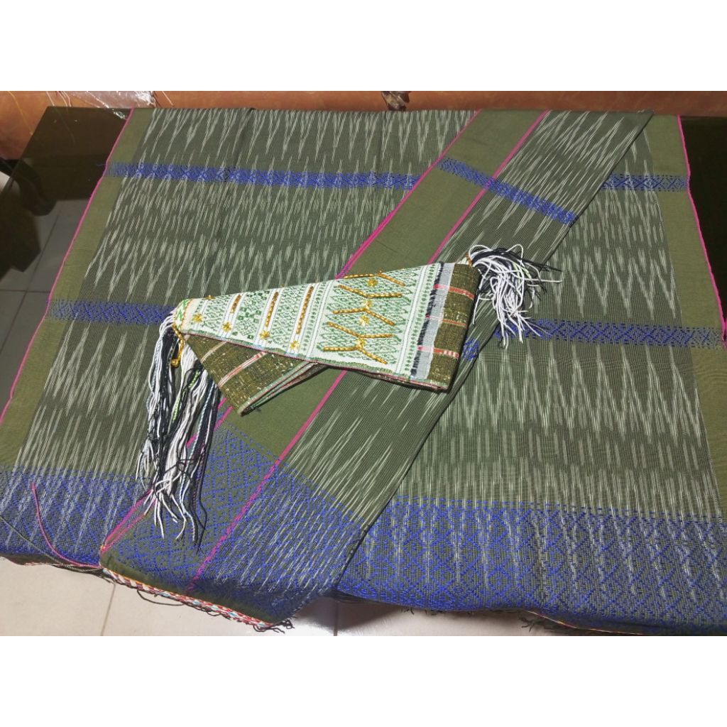 Ulos / Hiou Simalungun