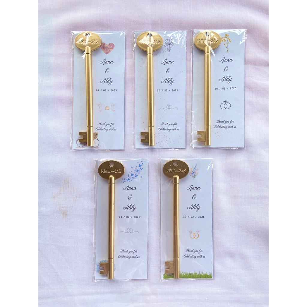 Souvenir Pernikahan Pulpen Kunci (50pcs) | Souvenir Pernikahan Murah | Souvenir Pernikahan Lucu dan 