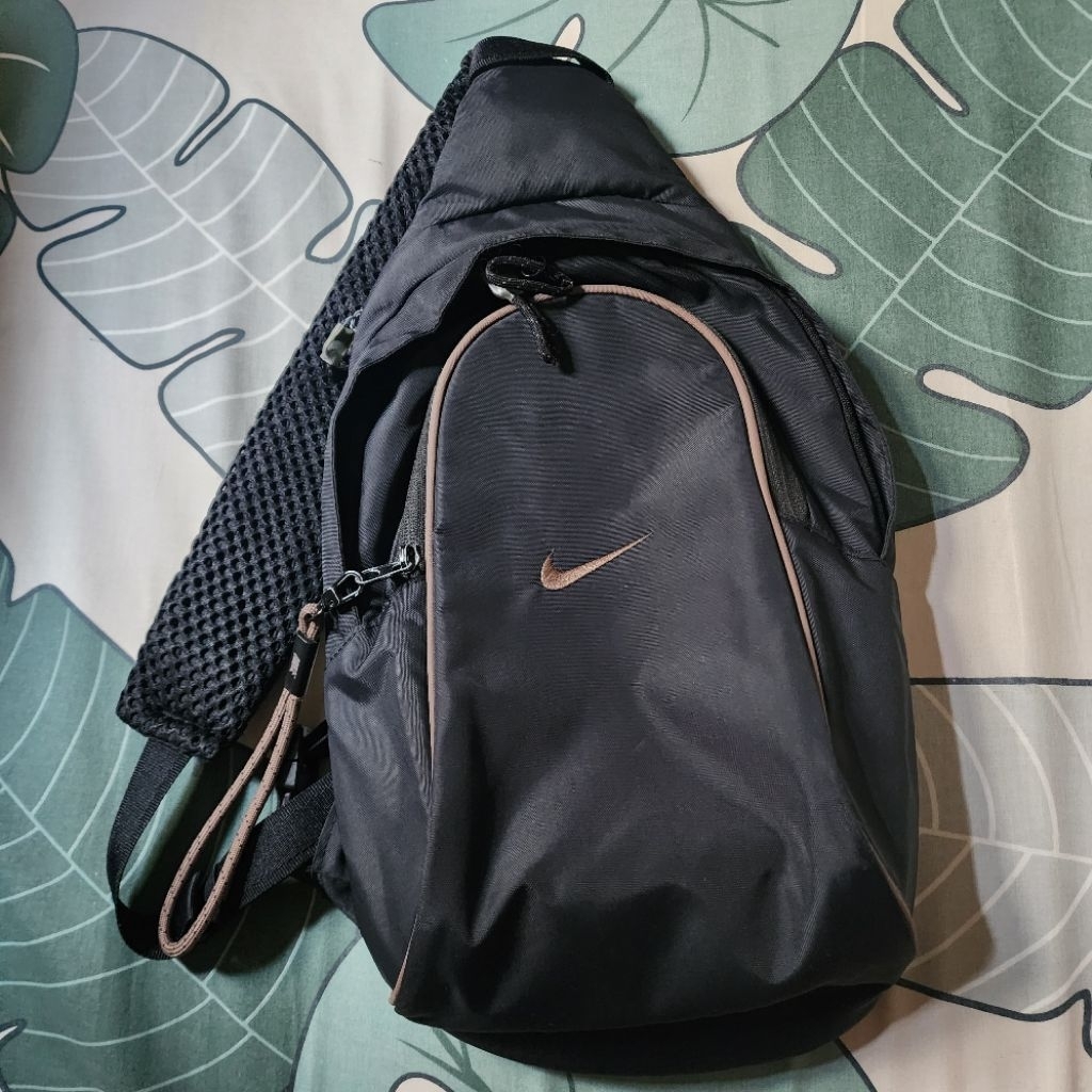 Nike Sportswear Essential Sling Bag Original (Preloved)