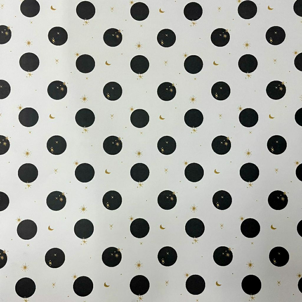 

Kertas Kado Jumbo Sansan Wawa Motif Polkadot Hitam Putih - SW 552