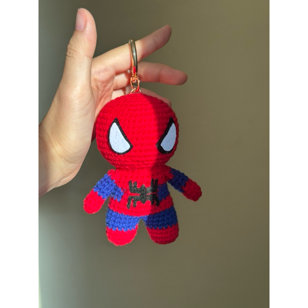 Boneka Spiderman Rajut / Boneka Superhero Rajut / Gantungan Tas Rajut / Ganci Tas Rajut / Spiderman 