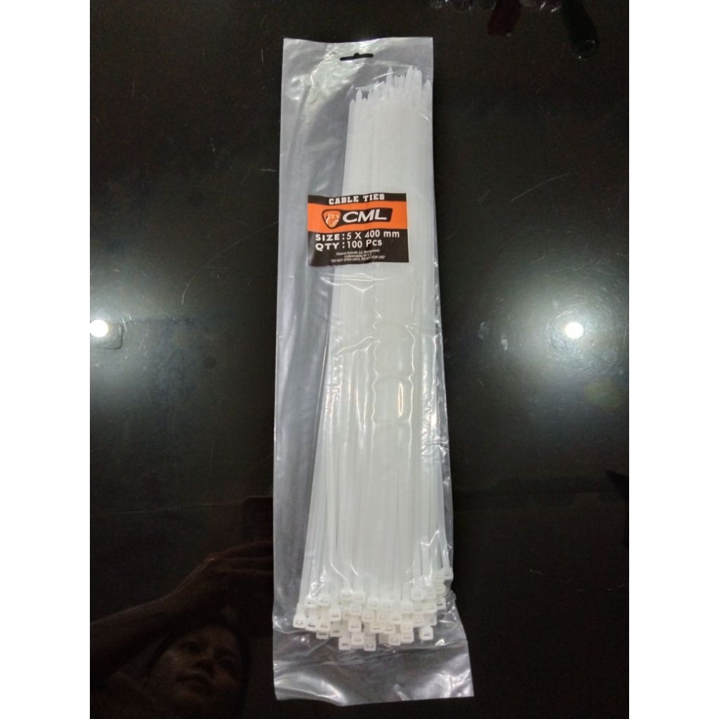 

Kabel ties ukuran 5x40mm(40cm)isi 100pcs