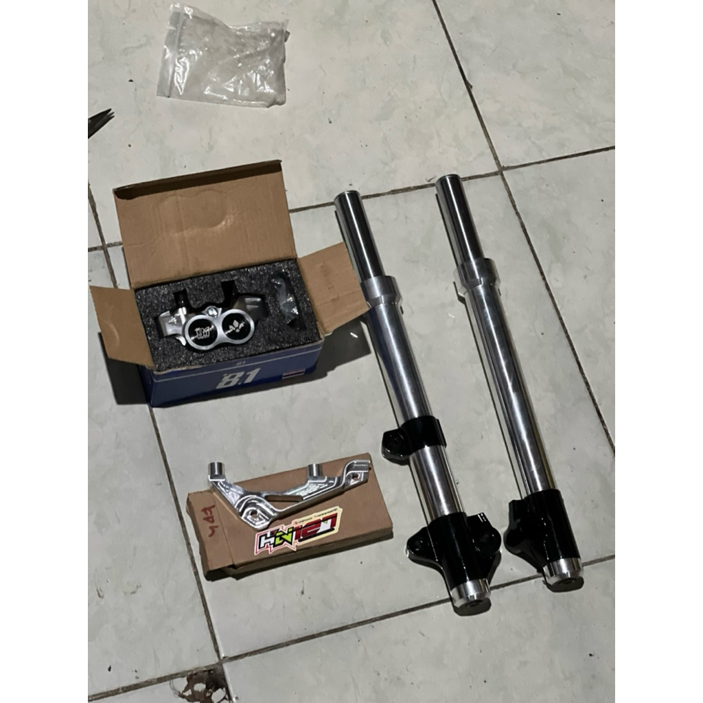 paket shock depan supra kph wave set kaliper breket formula 4p disk 220mm