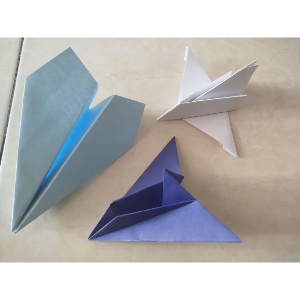 

Origami Plane / Origami Pesawat