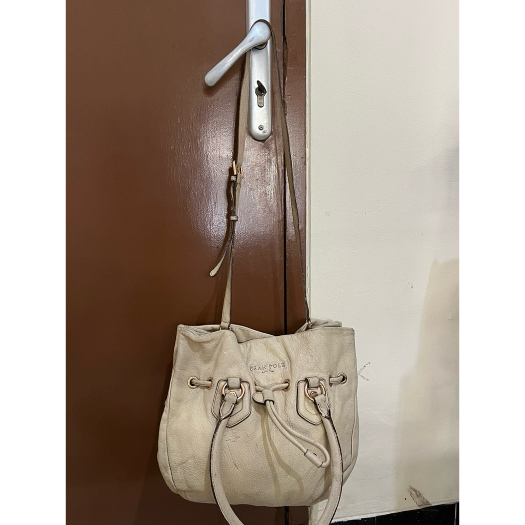 Tas Preloved Kulit Asli Sling Bag Shoulder Bag Bertalpan BeanPole