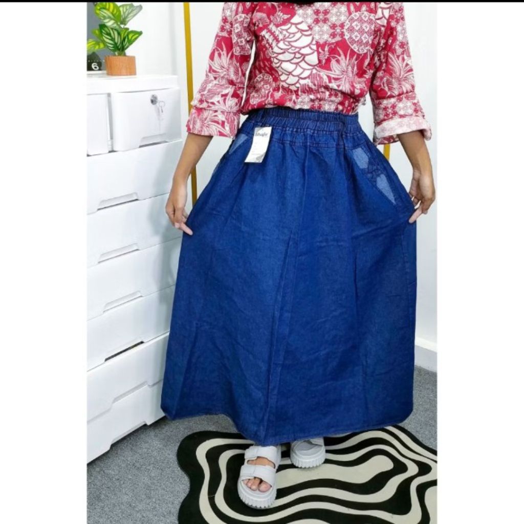 Rok Payung Semi Jeans Wanita model kekinian dengan desain murah meriah- Rok Payung Wanita Semi Jeans