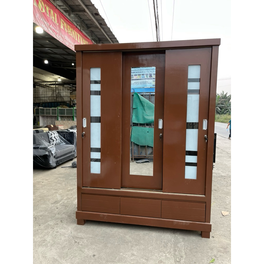 Lemari Sliding 3Pintu / Lemari Kayu Sliding
