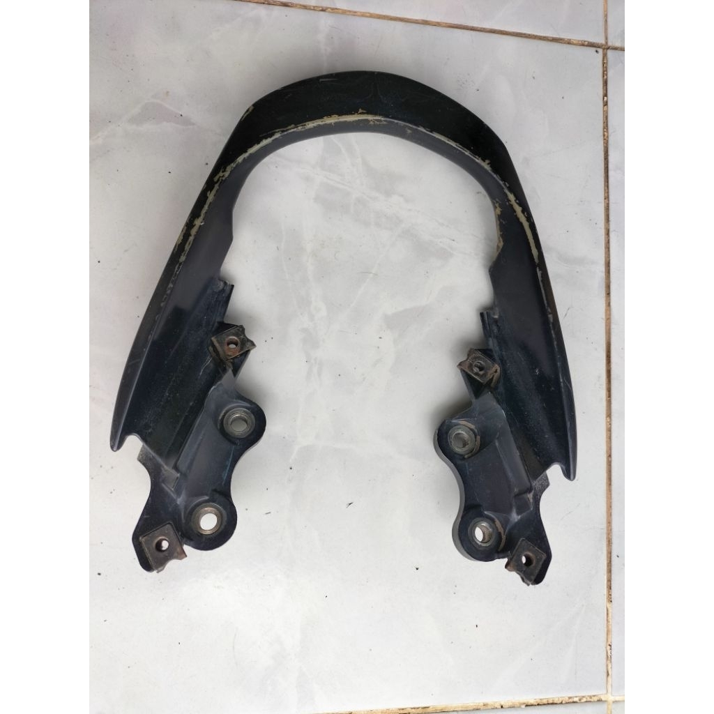 behel belakang honda cbr old