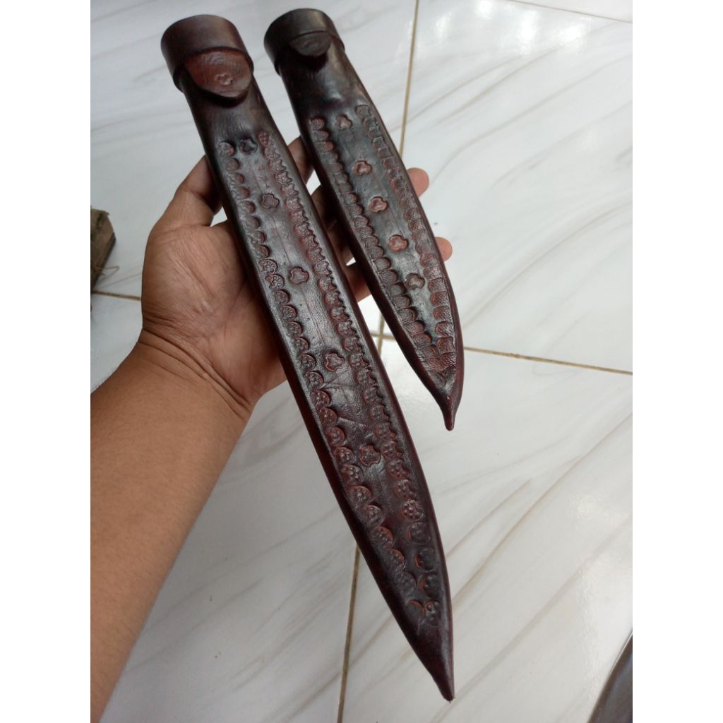 Sarung pisau Herder kulit sapi
