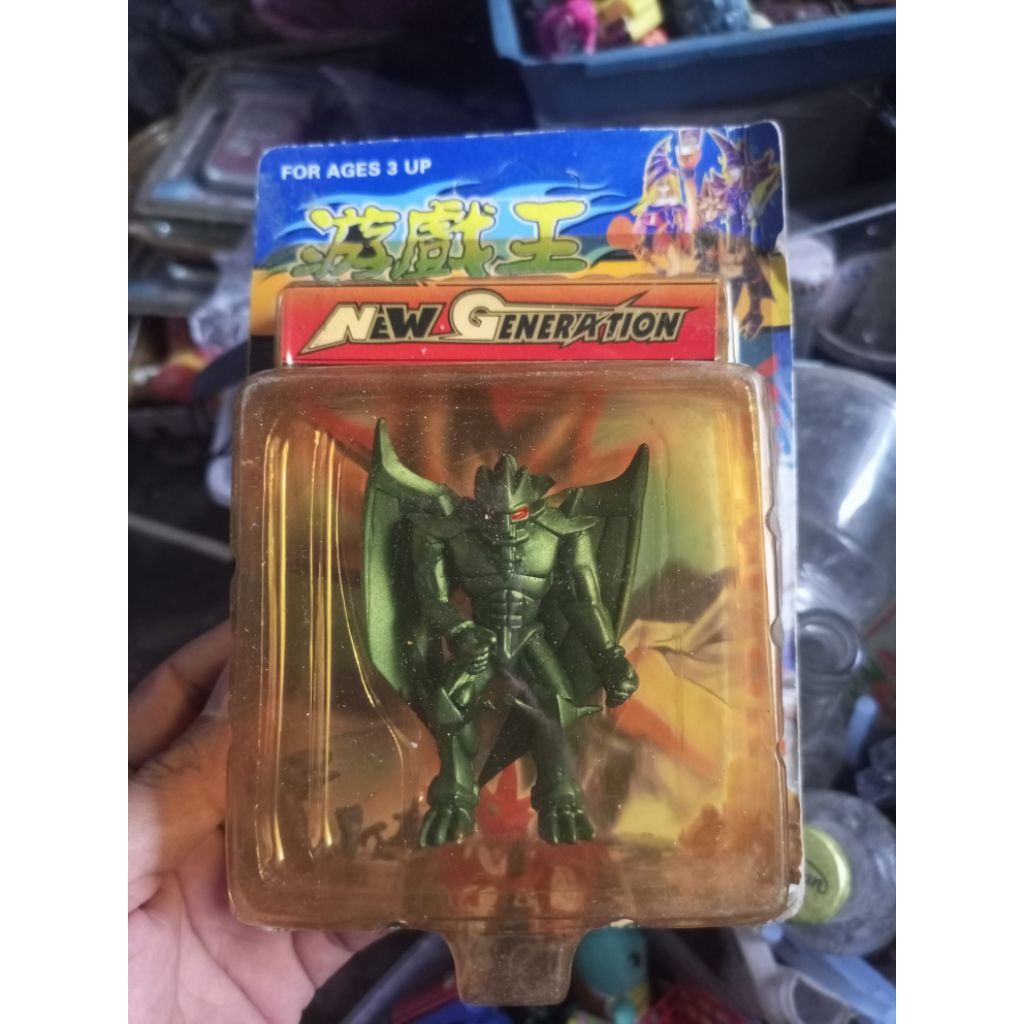 figure monster Yu-Gi-Oh monster bersayap