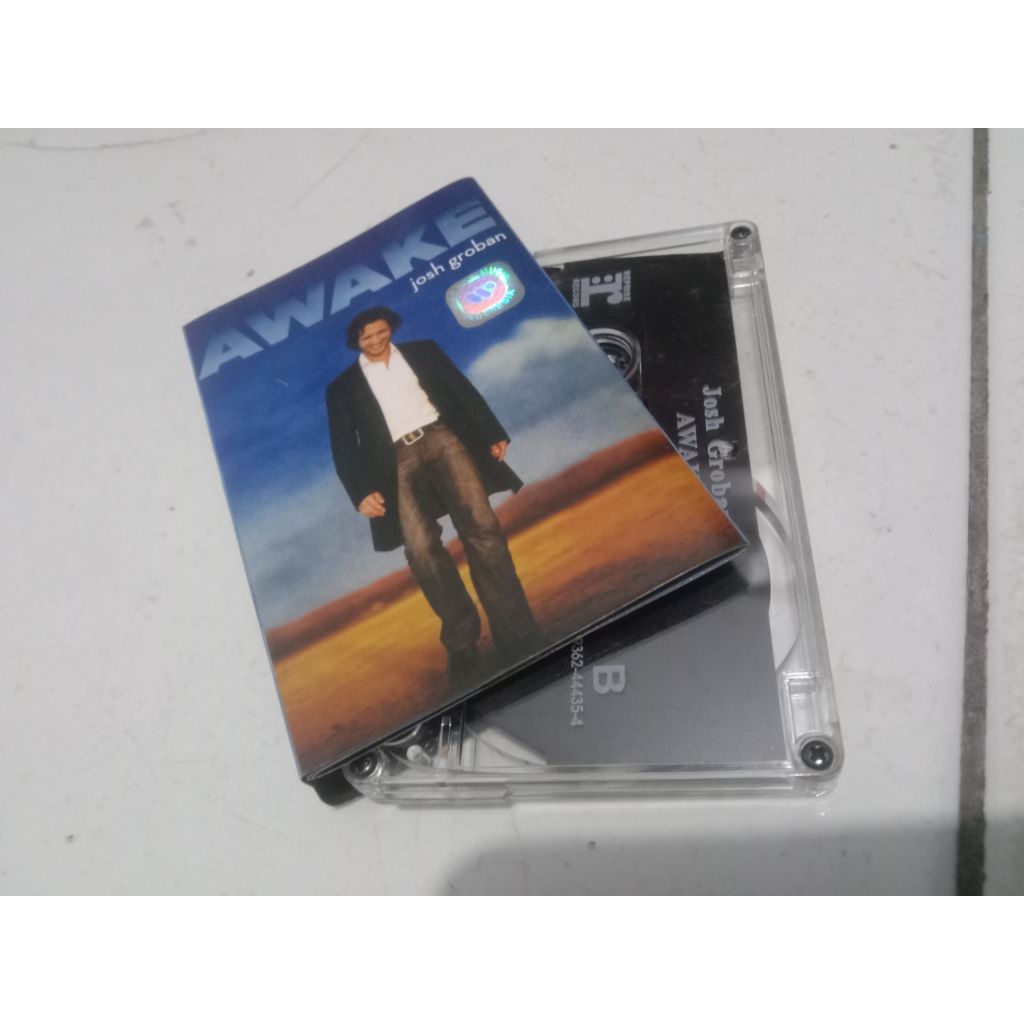 Kaset Pita Josh Groban Awake