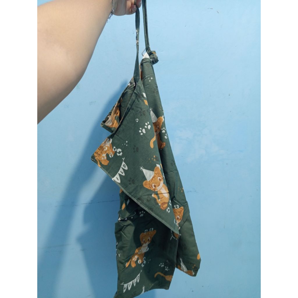 Preloved apron menyusui