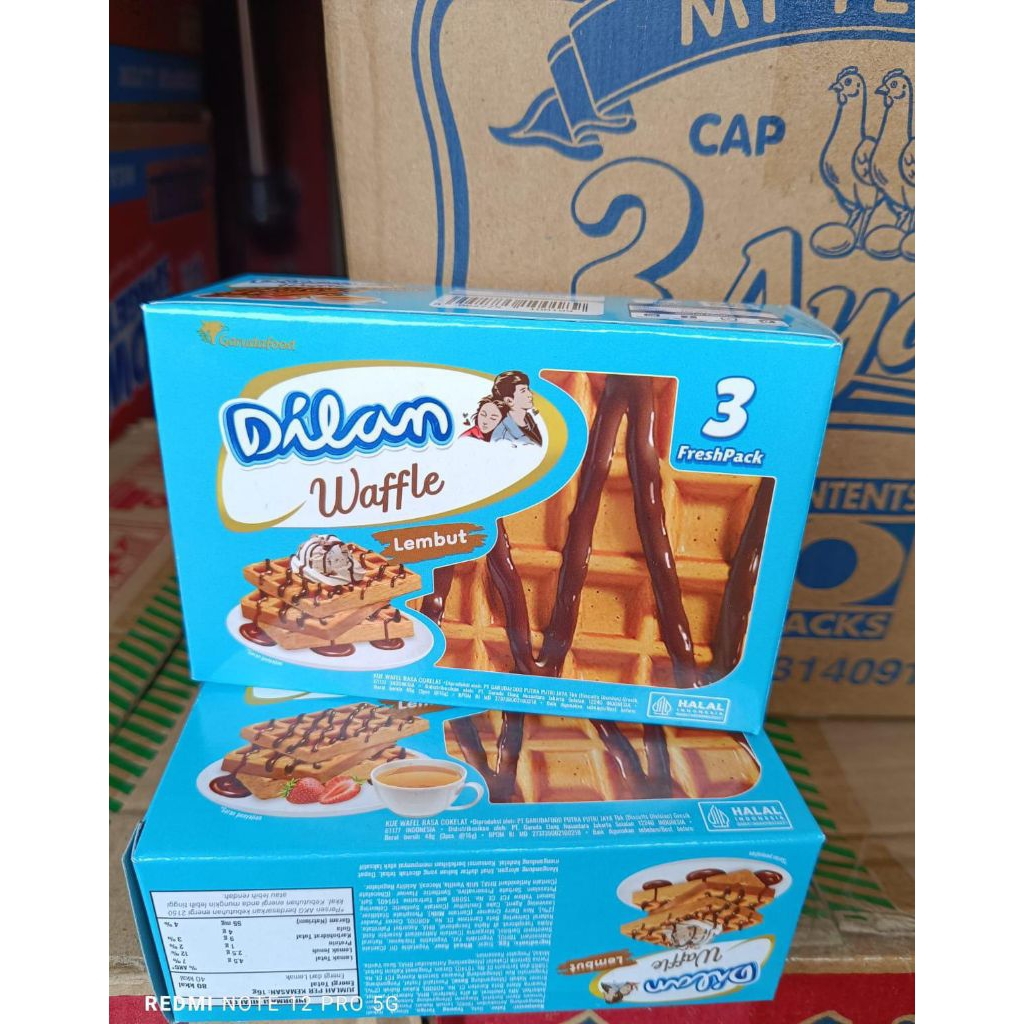

1 box snack dilan waffle lembut