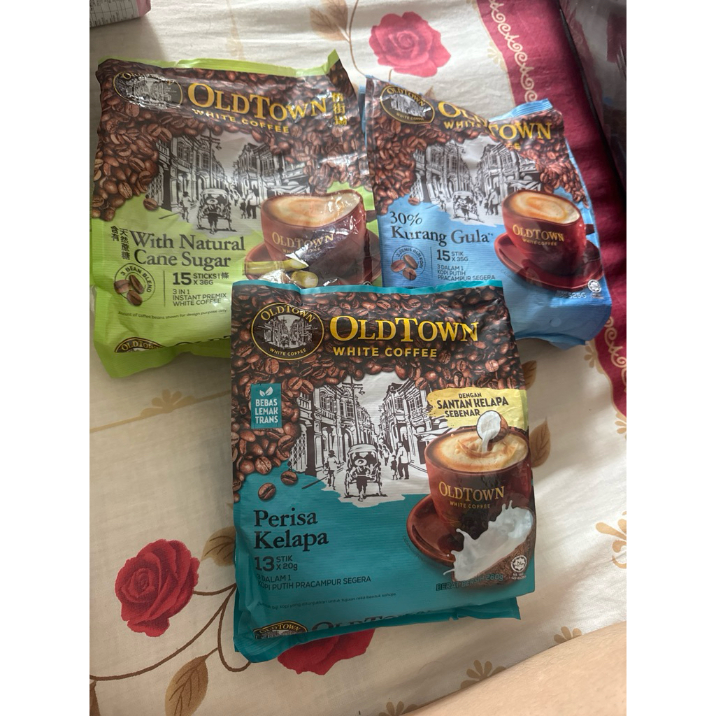 

OLD TOWN WHITE COFFEE COCONUT / LESS SUGAR / NATURAL CANE SUGAR