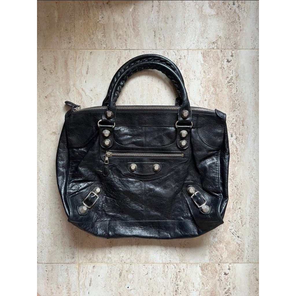 Balenciaga giant city preloved