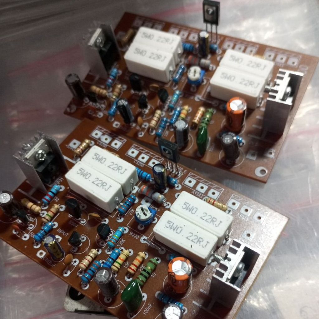HEMAT Power Amplifier 400W Yamaha AVX100 Suara Bening **