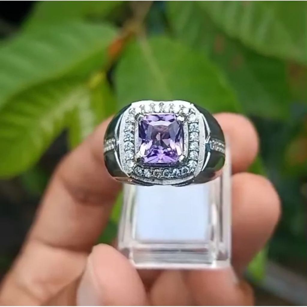 cincin pria batu kecubung ungu muda Kalimantan