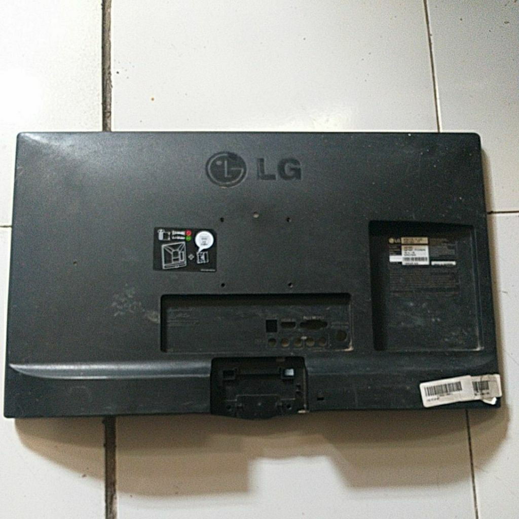 Casing LG MONITOR TV LED 24MT48AF-PT